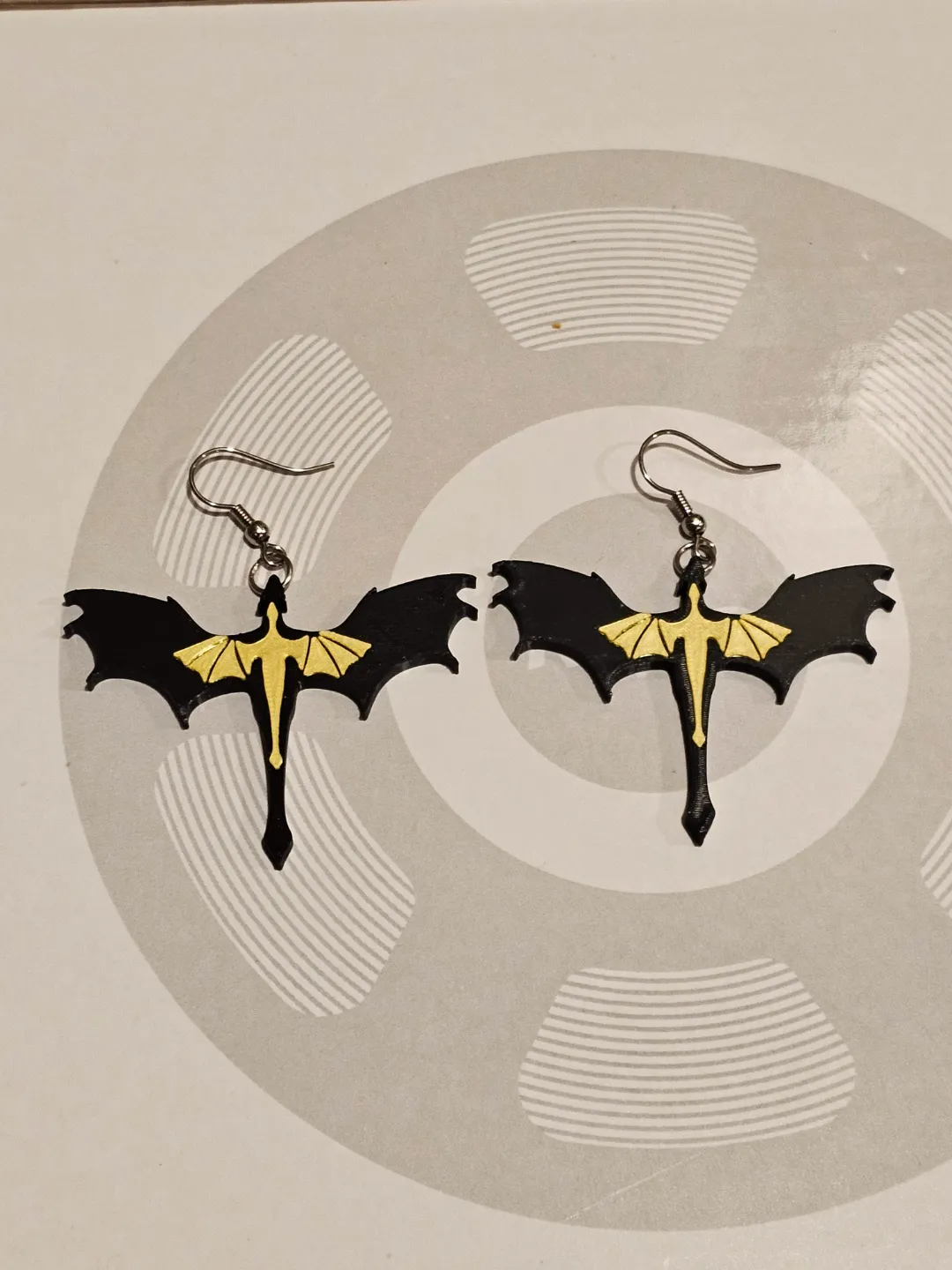 Fourth Wing Dragon Earrings - Manual Dual Color view 3