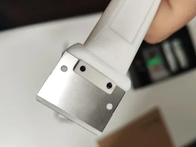 Scraper Grip Stopper 