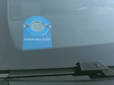Parking disc holder , OOONO P-DISC NO1