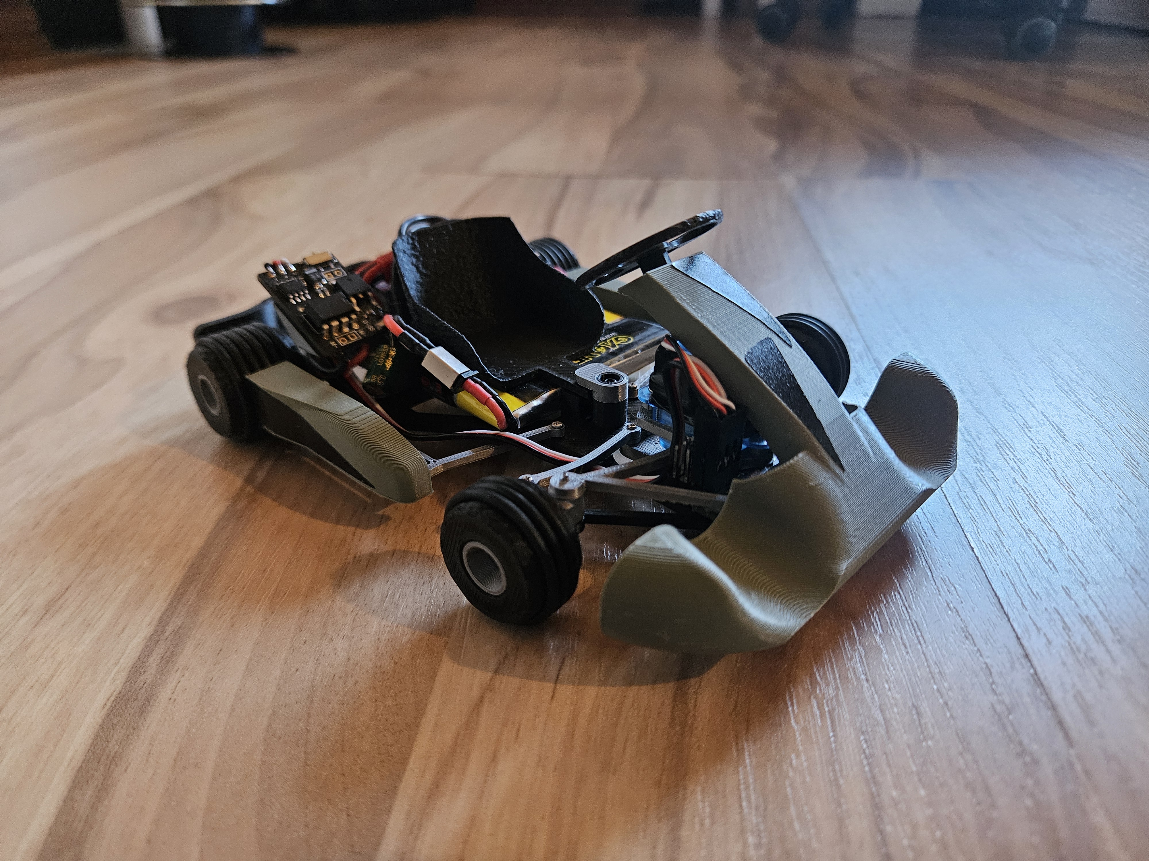 Miniatura 3 do modelo 3D Mini RC Kart