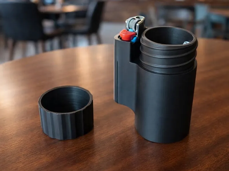 Cigarete box with lighter pocket