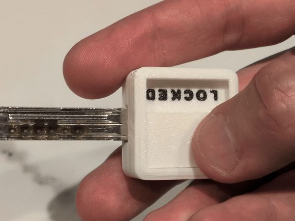 Magnetic memory key case