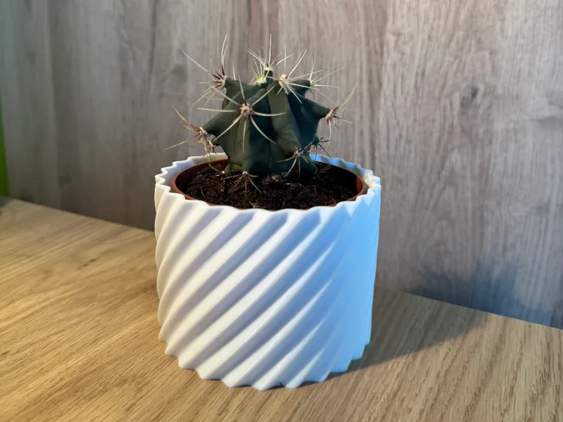 Flower pot spiral