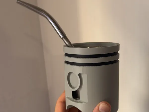 Maté à piston, finition lisse