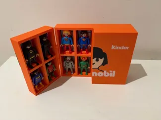 Espositore per playmobil Kinder