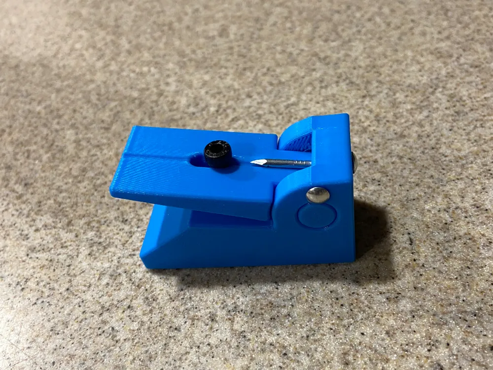 Pinewood Derby Axle Bender