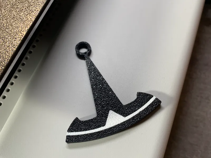 TESLA KEYCHAIN V2