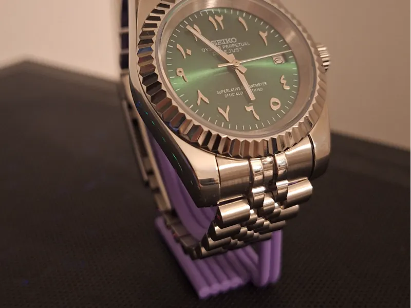 Modern Watch Stand