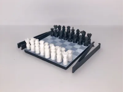 Mini magnetic chess set