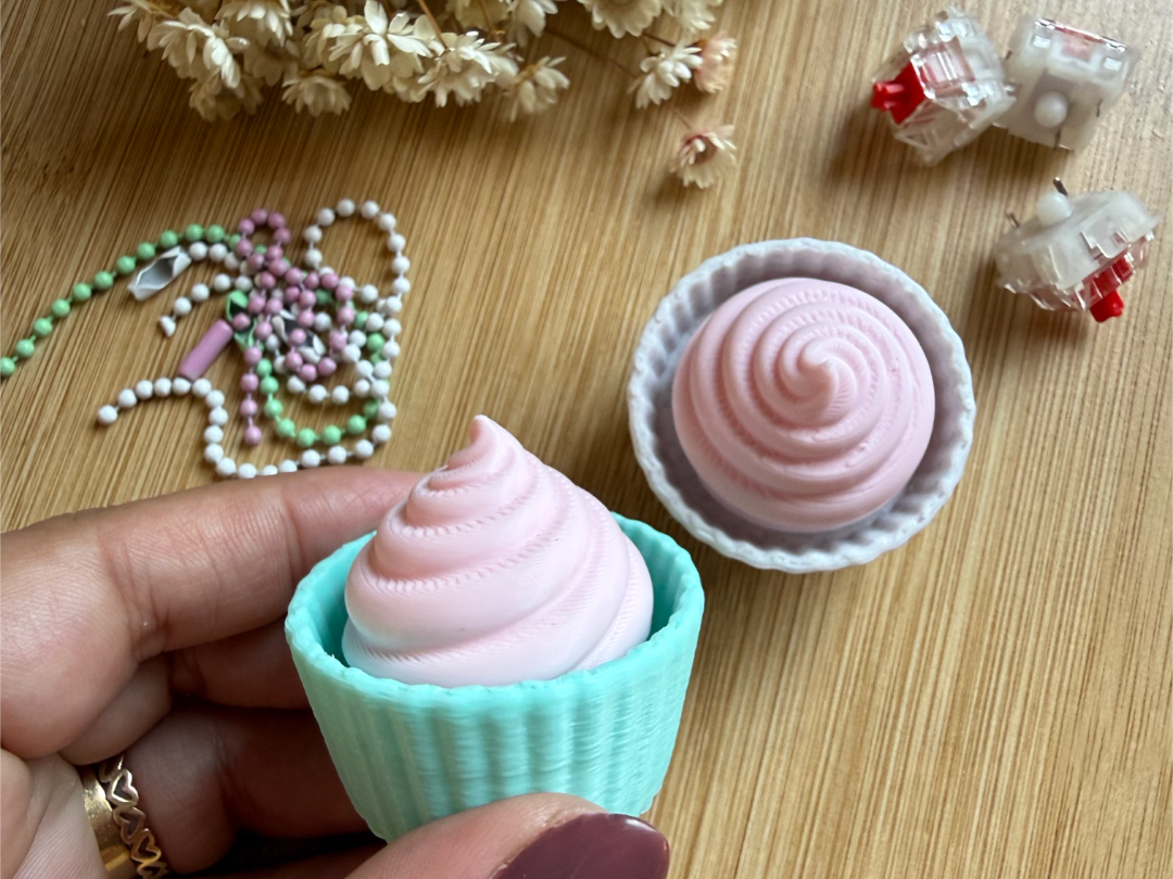 Cream – Fidget Clickers Keychains