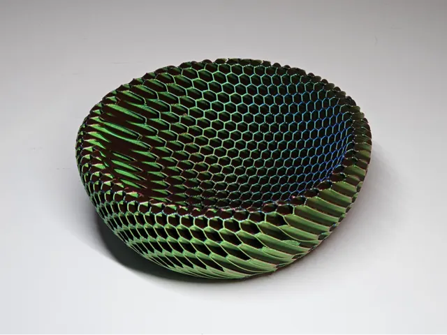 Hexagonal Pattern Bowl with Multicolor Gradient