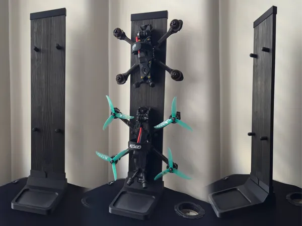 Support d'exposition pour drone FPV, bois et impression