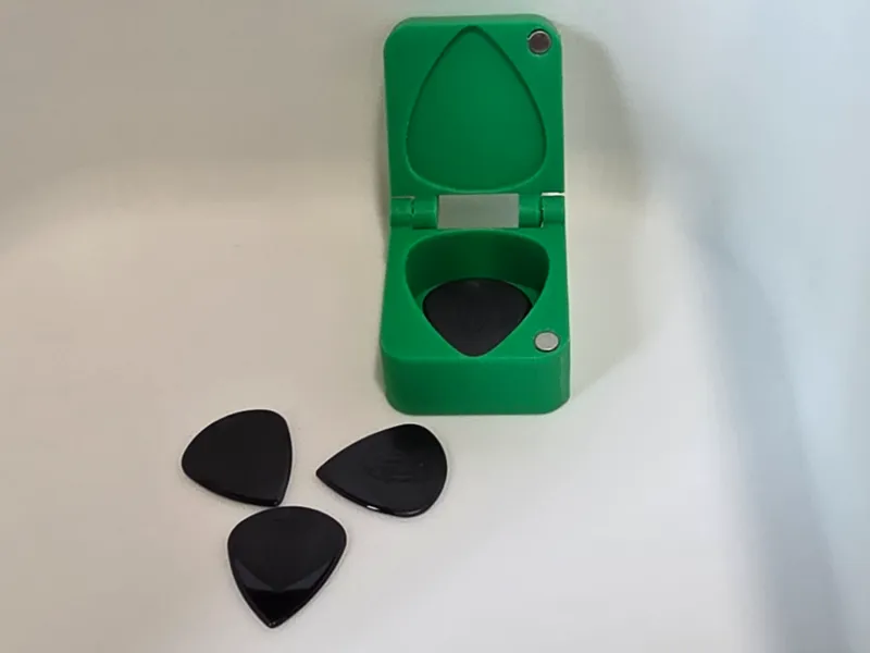 Dream Theater Majesty guitar pick box
