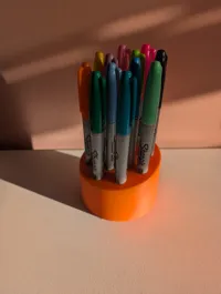 Holder for 12 Markers