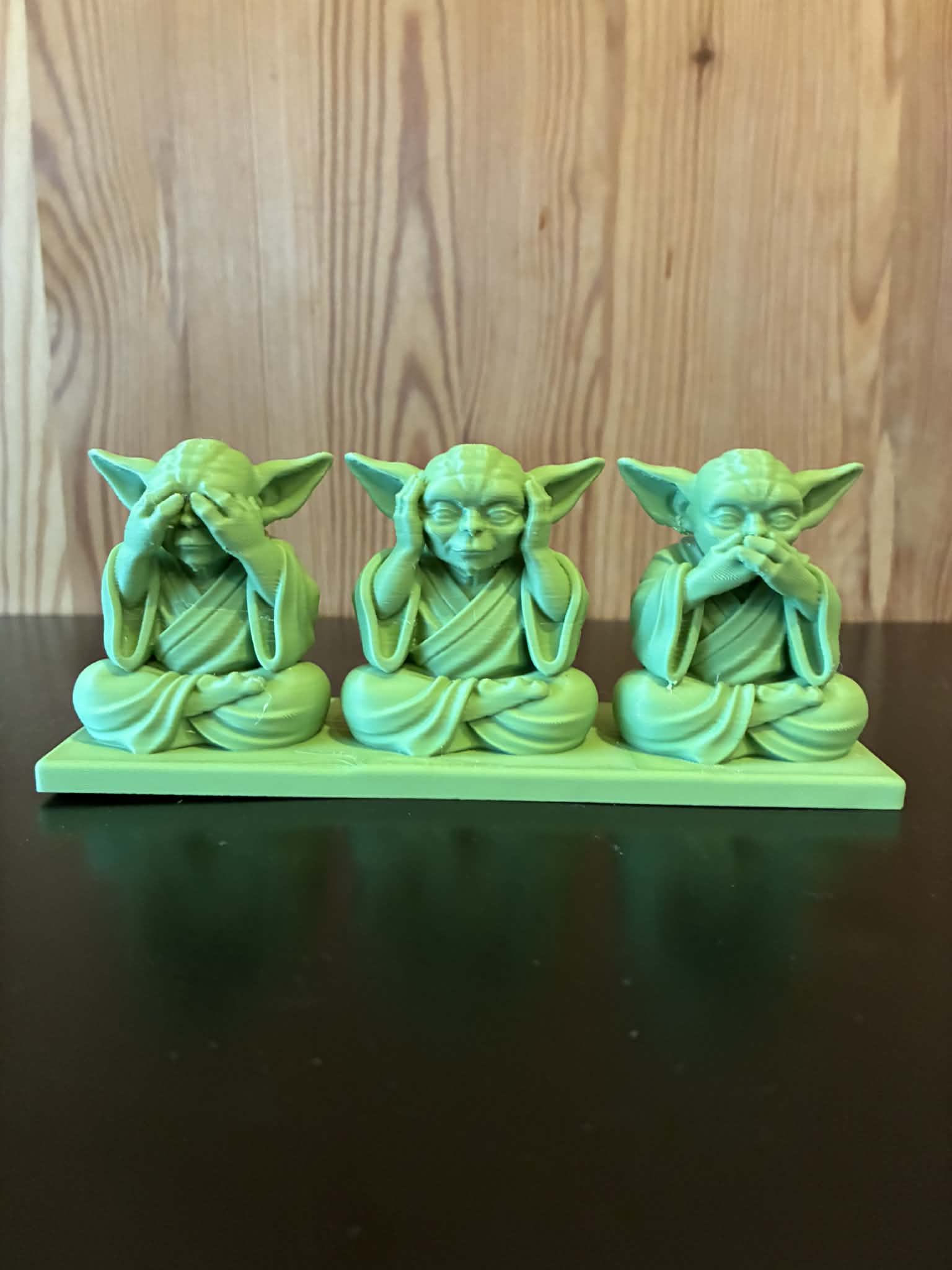 Miniatura 1 do modelo 3D Three Wise Yodas