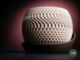 Модерна минималистична саксия