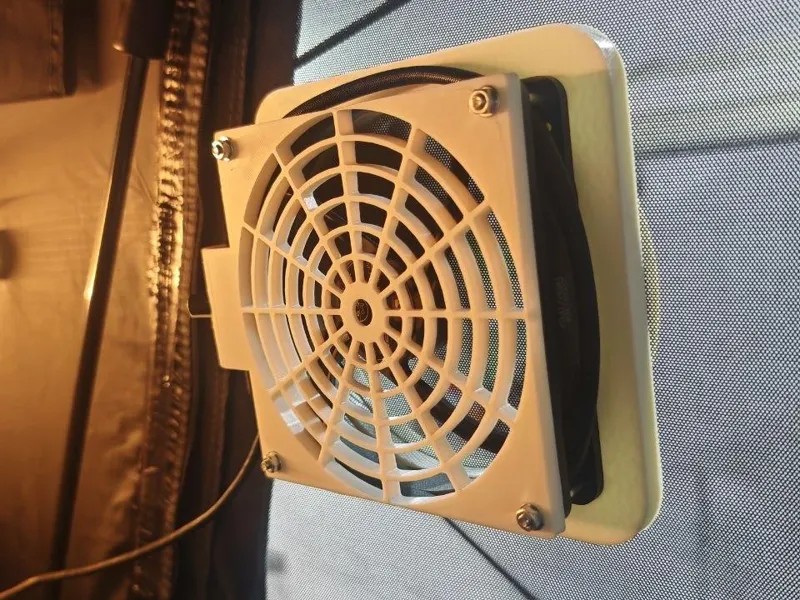 Magnetic Tent Fan Mount with speed controll