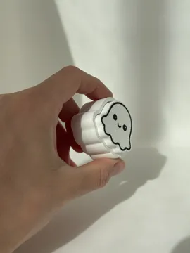 Objeto manipulable: Ghost Clicker — vista de referencia 4