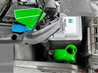 Windshield washer fluid funnel - Skoda