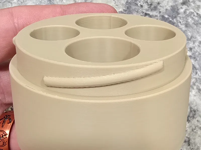 Coin (US) tray with lid