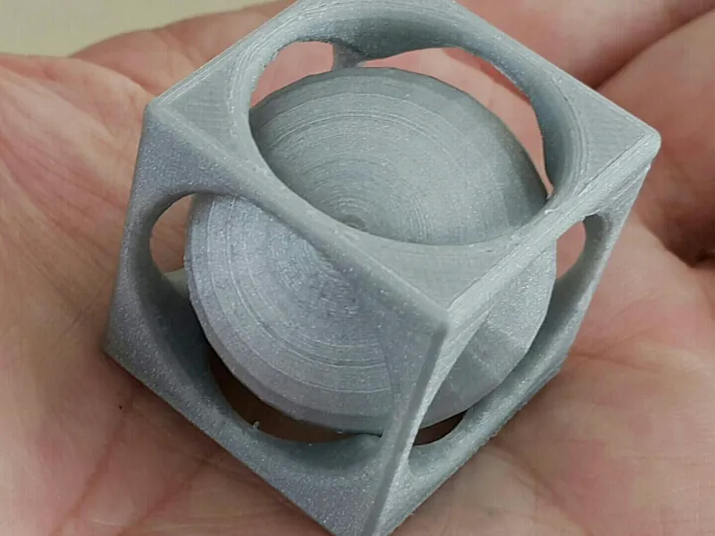 Sphère emprisonnée