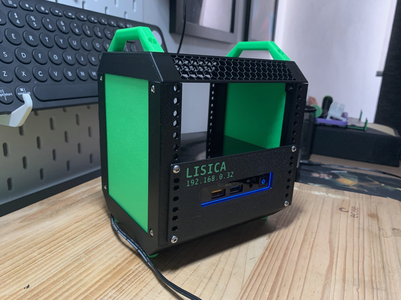 Intel Nuc 7th Gen Server Rack for Lab Rax Mini