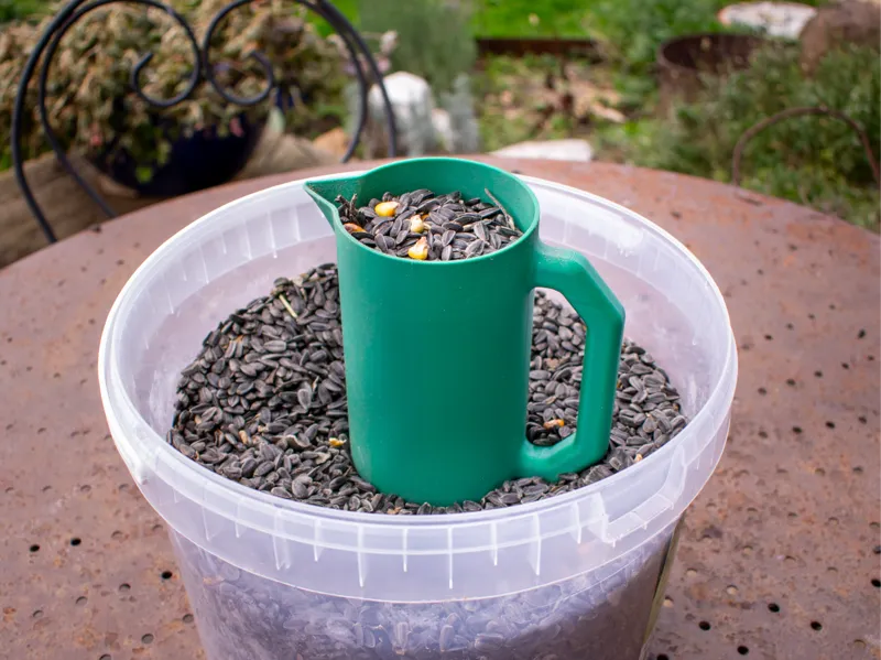 pouring cup