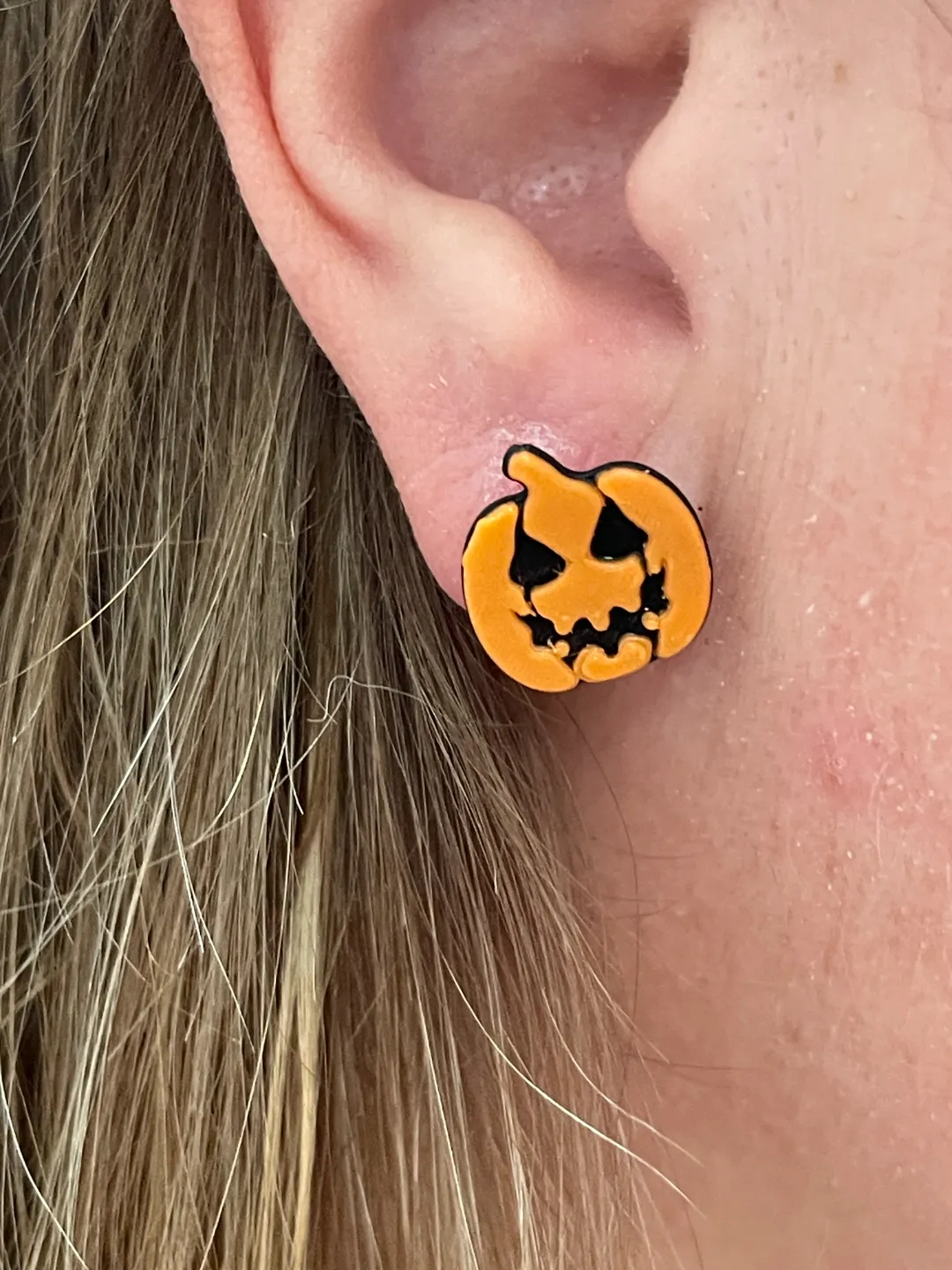 Halloween Studded earrings with Pumpkin holder view 4