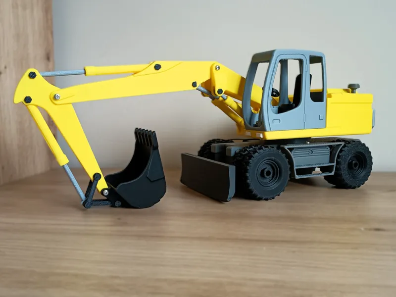 Wheel Excavator 1:24 scale