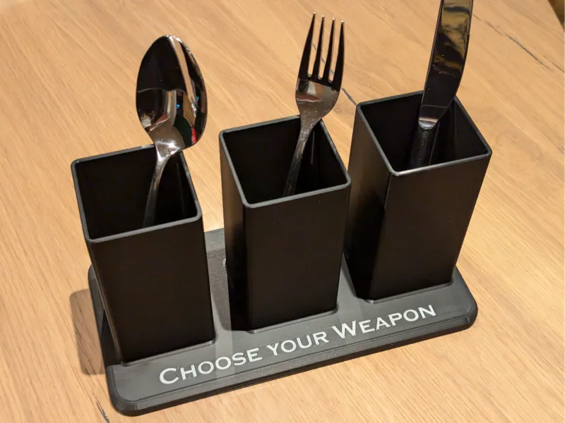 Choose your Weapon Cutlery Organizer