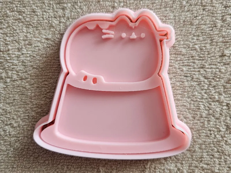Pusheen on a pudding - cookie cutter
