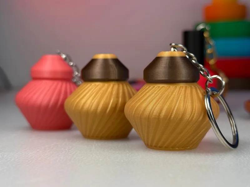 Oriental keychain