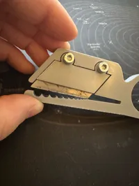 Pince à dénuder 3D avec lame de cutter — photo 3