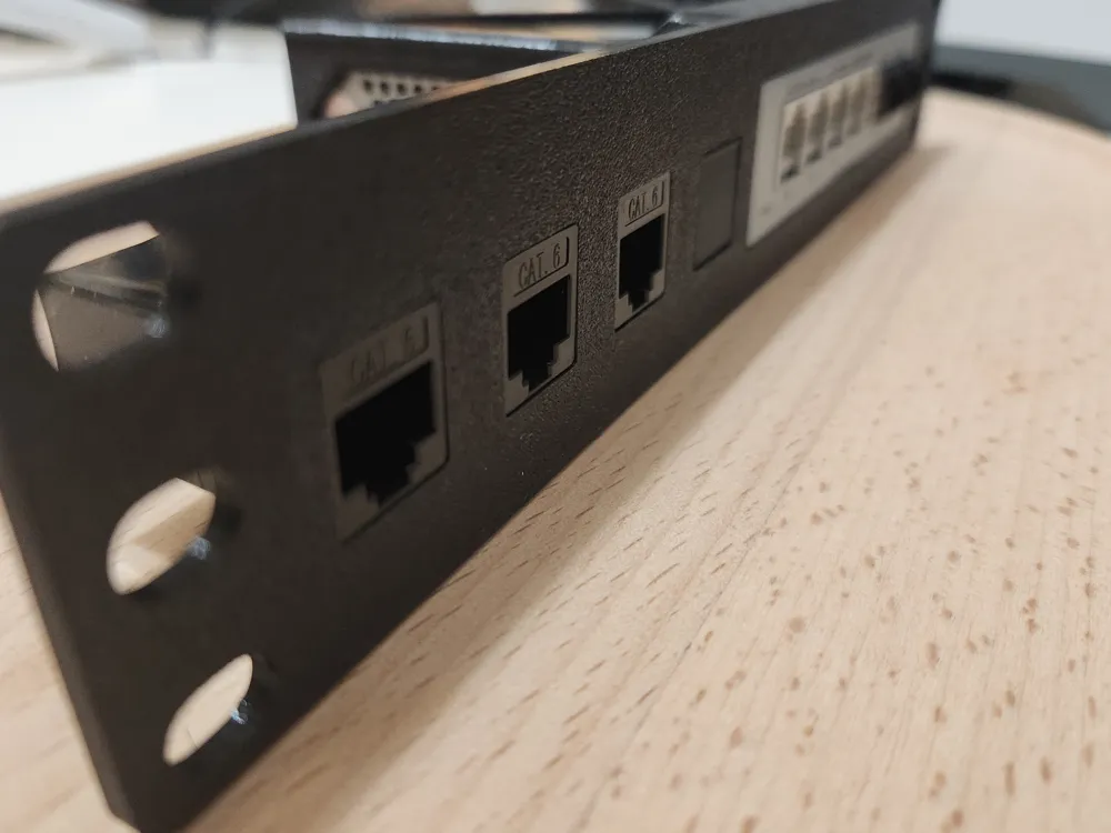 Horaco switch 10 inch rack mount 4x 2.5G + 2 SFP+ - Free 3D Print Model ...