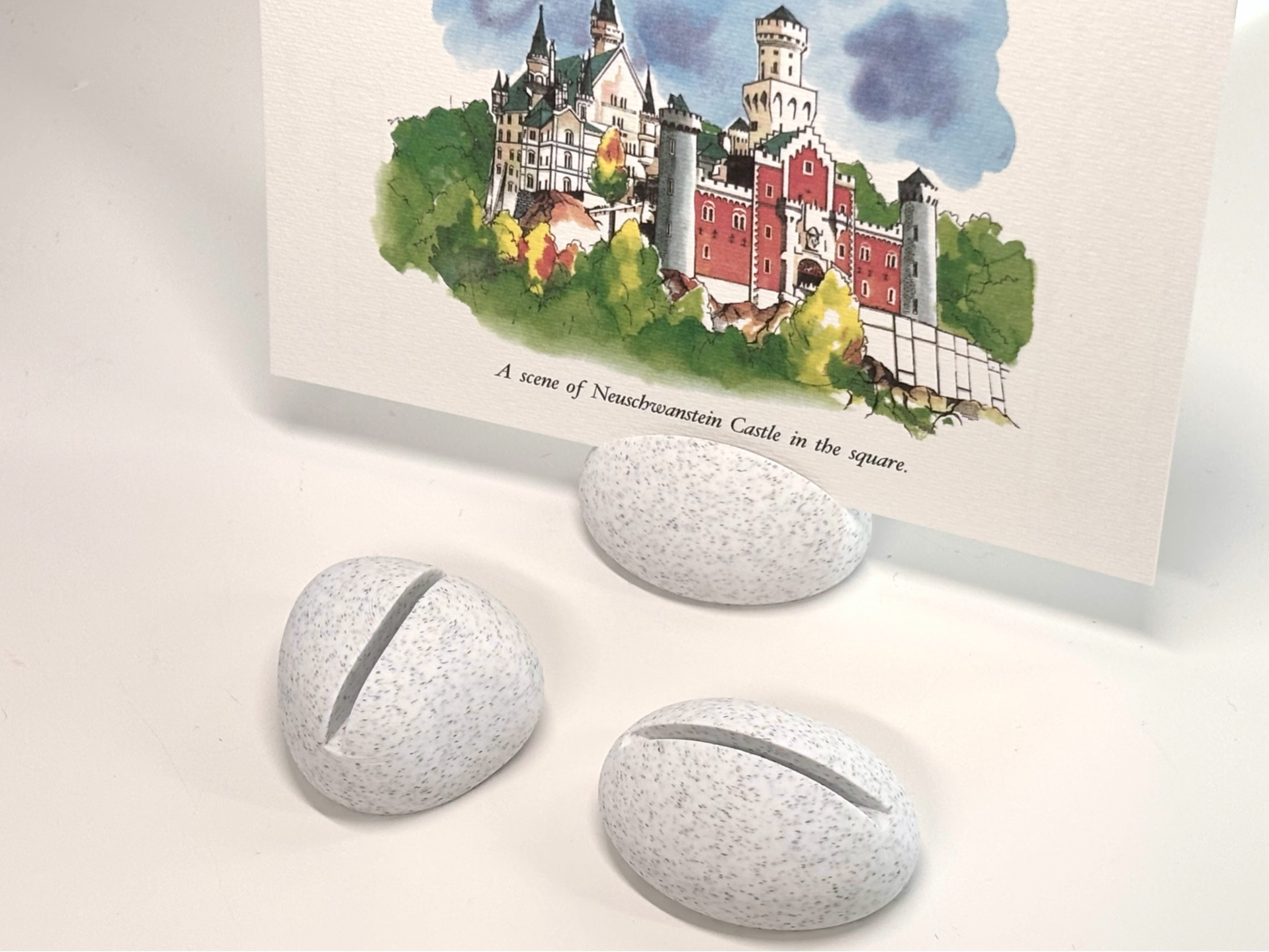 Stone-Inspired Photo Stand | 2 Styles