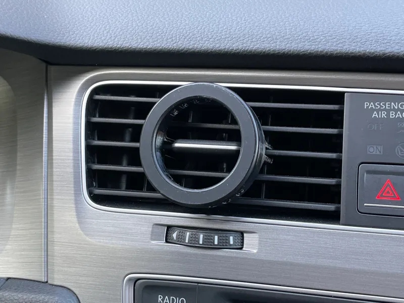 Magsafe phone holder to VW GOLF MK7