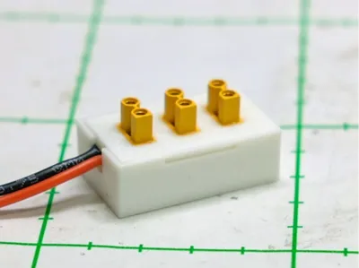 XT30 x 3 power strip