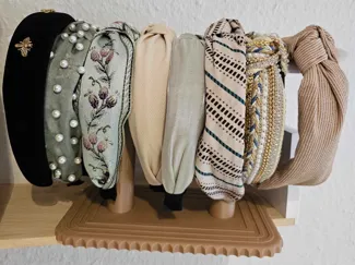 Hair band holder