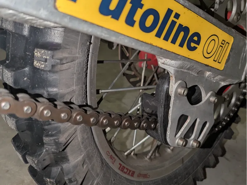 Motorcycle chain guide