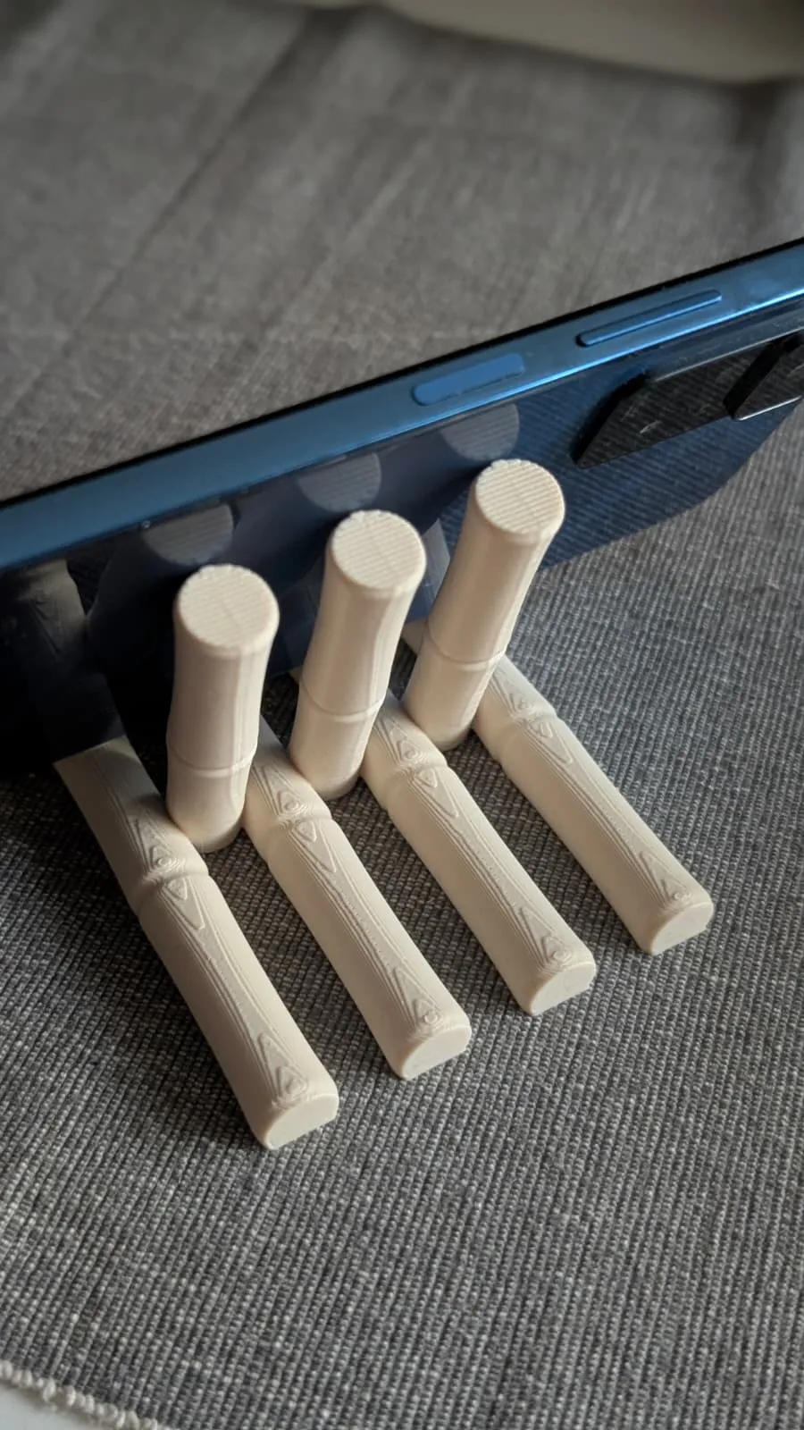 Soporte para teléfono de bambú - Modelo de impresión 3D gratuito ...