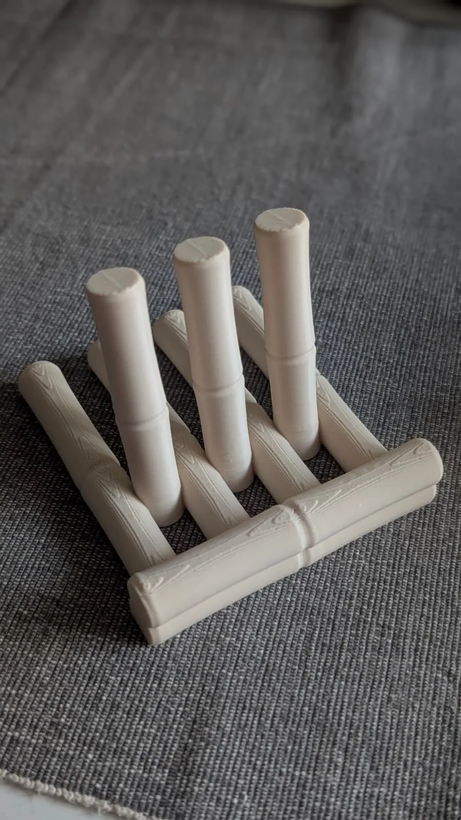 Soporte para teléfono de bambú - Modelo de impresión 3D gratuito ...
