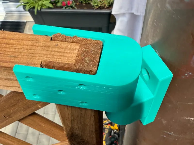 Gate hinge for 30 mm frame