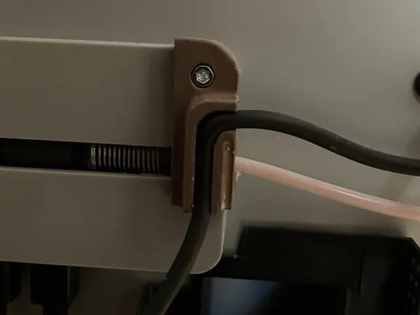 AMS Hub Kabel Halterung