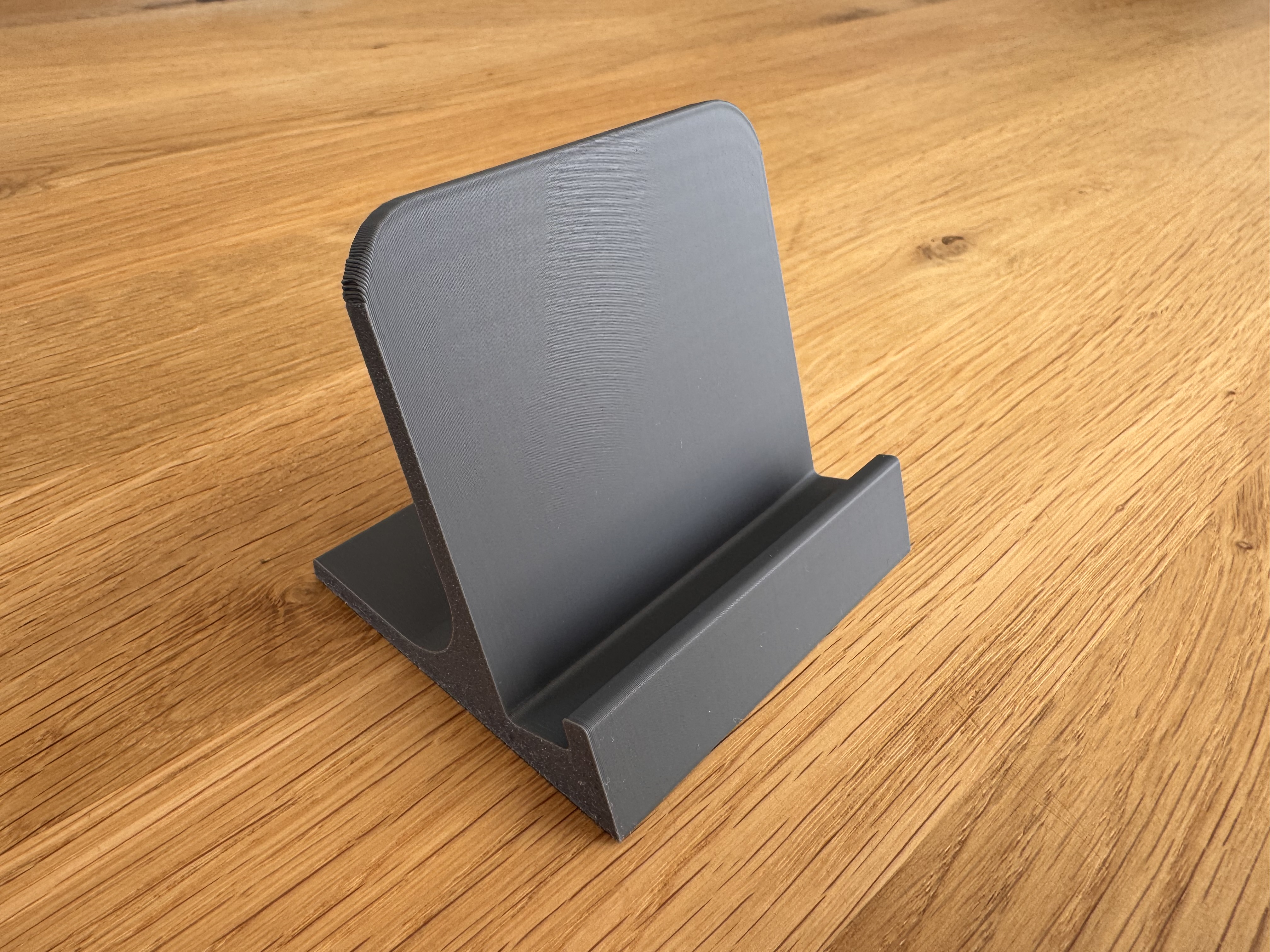 Miniatura 4 do modelo 3D simple phone holder