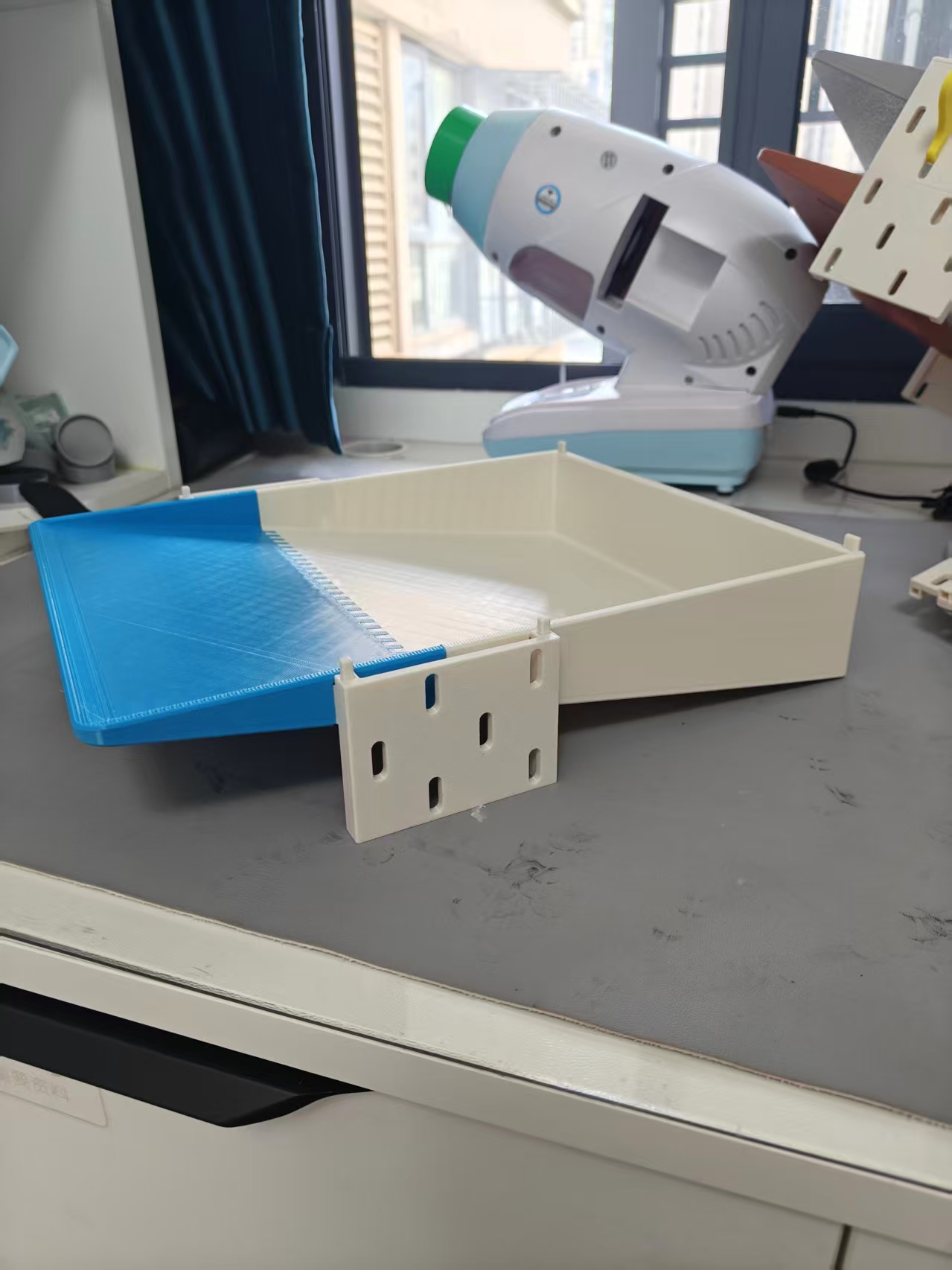 Miniatura 2 do modelo 3D A4文件框 多彩 可叠加 耐用型 洞洞板【桌面收纳系统】收纳盒  宜家 持续更新中