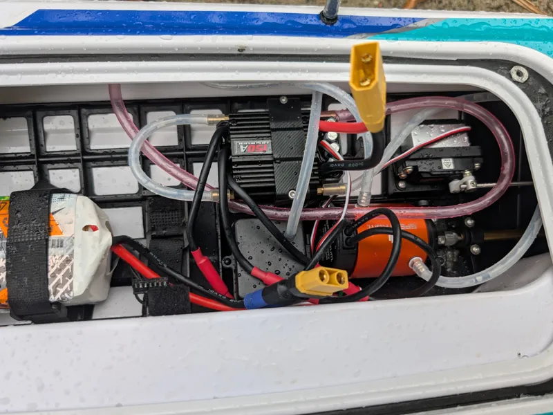 Proboat Sonicwake V2 Flycolor 150A ESC Mount