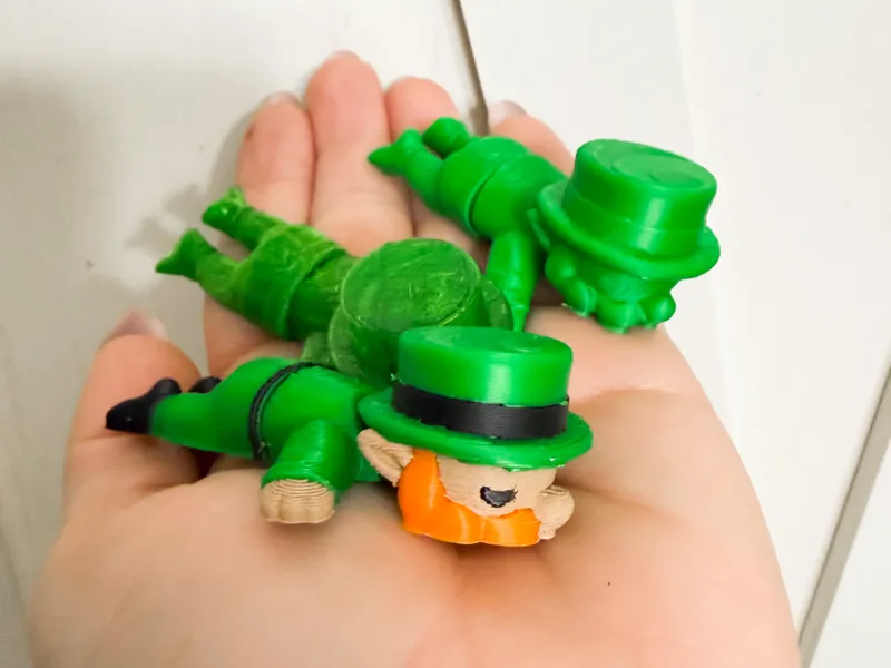 Flexi Sleeping Leprechaun