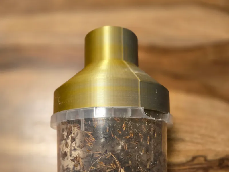 Fruit Fly Feeding Helper (Dart Frog, Lizard)