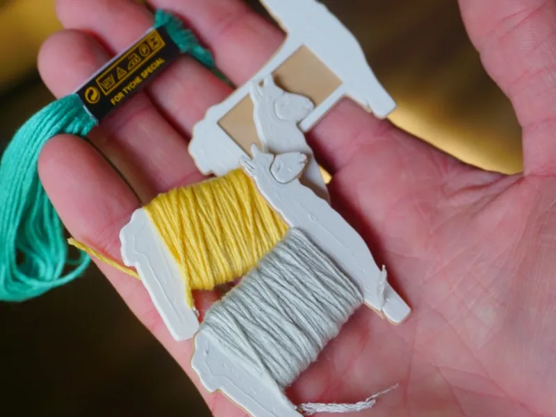 Llama Thread Spool  |  1 or 2 color