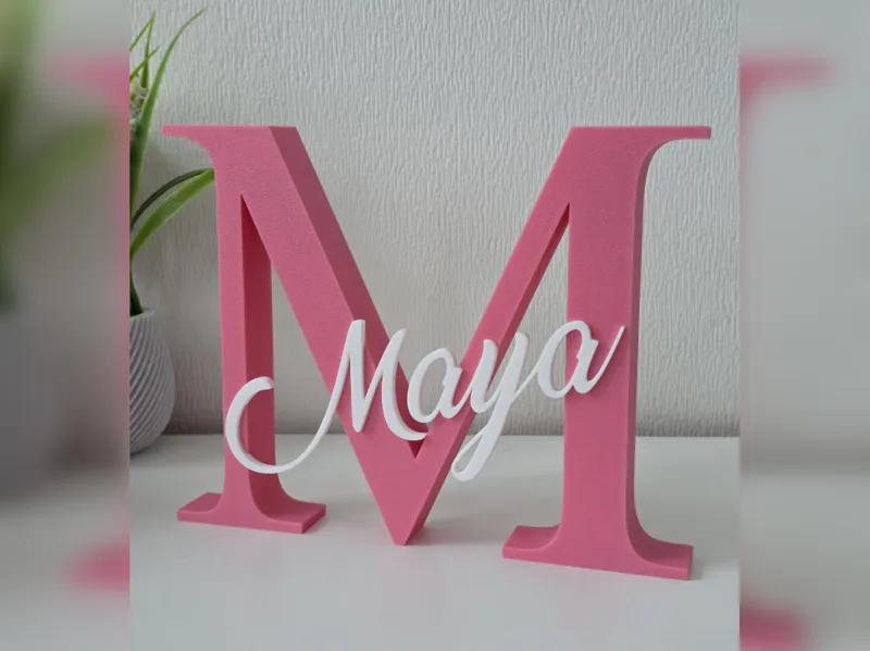 Namensschild - Buchstabe mit Namen Maya